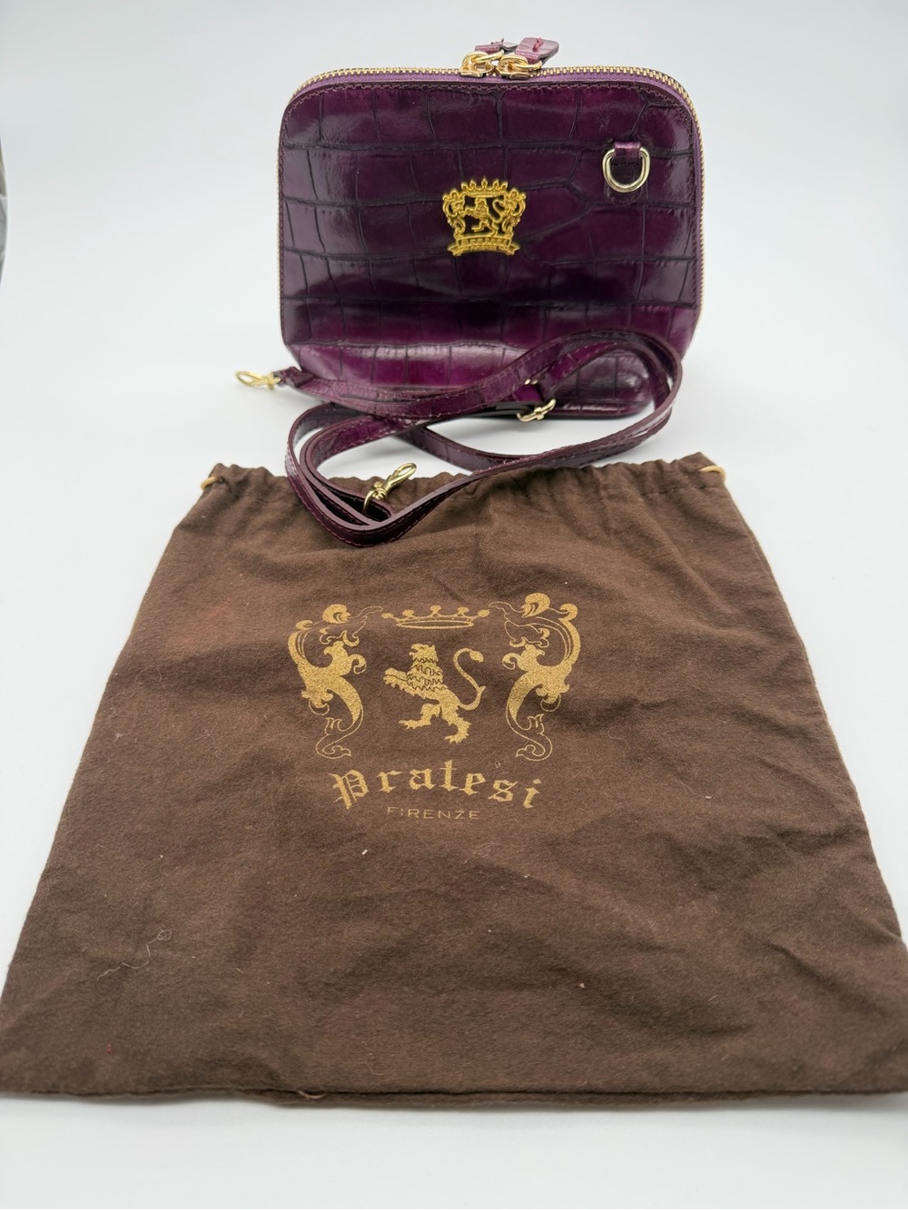 Pratesi Firenze Croc-Embossed Plum Cosmetic Case with Gold Crest Accent - Picture 4 of 8